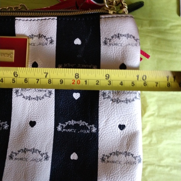 Super cute black white and red Betsey Johnson cros - Picture 6 of 7